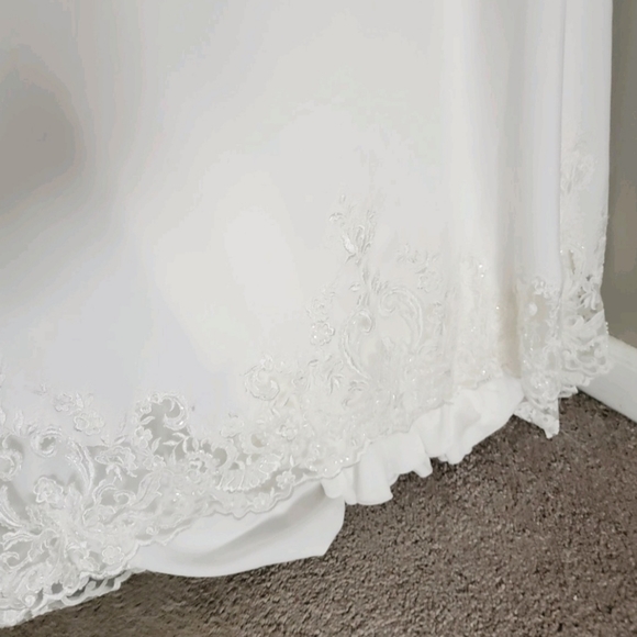 NEW ENZOANI MCKINLEY WEDDING DRESS, UNALTERED - Picture 10 of 11